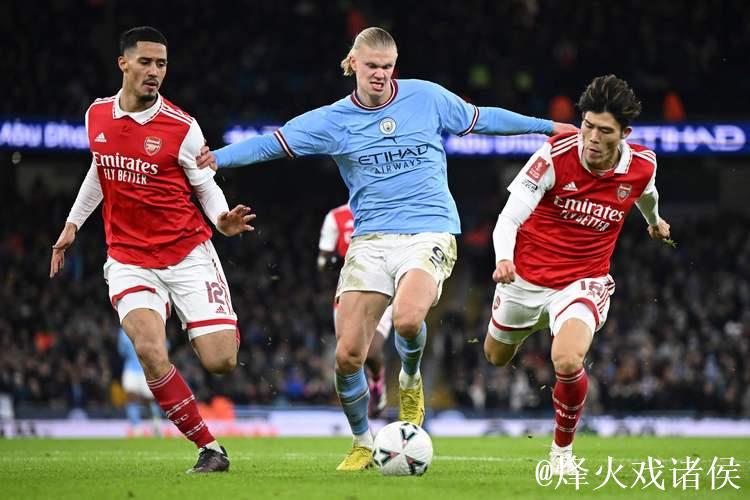 曼城客场击败水晶宫,继续紧追阿森纳 曼城客场击败水晶宫,继续紧追阿森纳