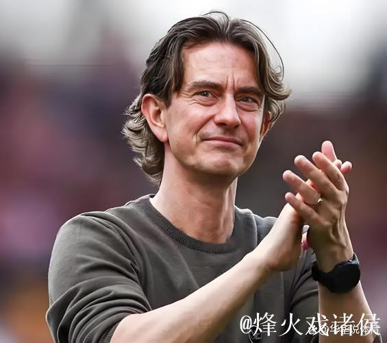 弗兰克遭俱乐部内部质疑,但热刺暂未认真考虑换帅 弗兰克遭俱乐部内部质疑,但热刺暂未认真考虑换帅
